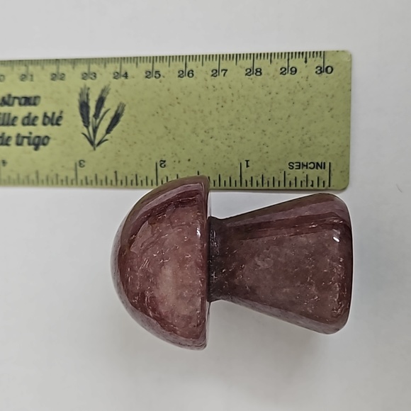 Strawberry quartz mushroom - Picture 3 of 3